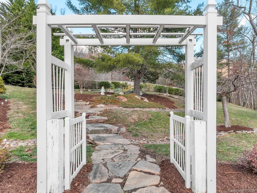 10 Ridgemont Drive - Photo 22