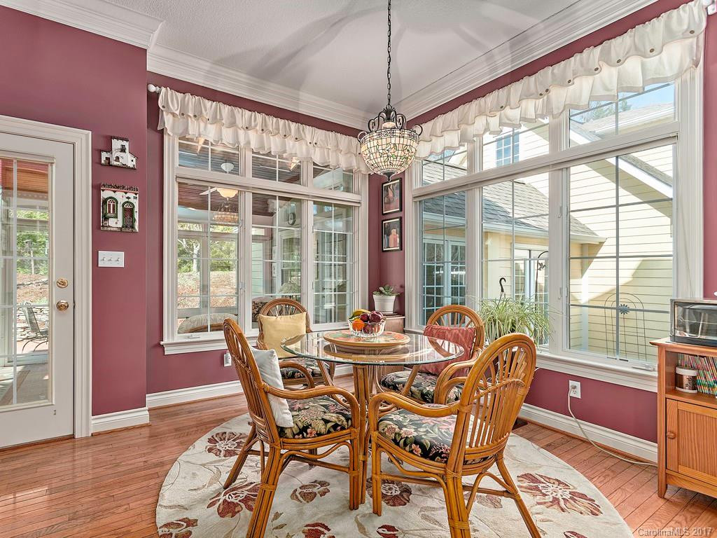 10 Ridgemont Drive - Photo 7