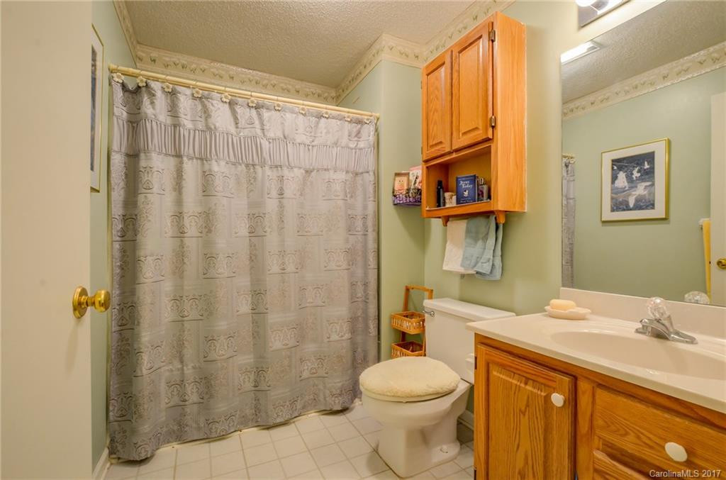 28 Trillium Court #B - Photo 18