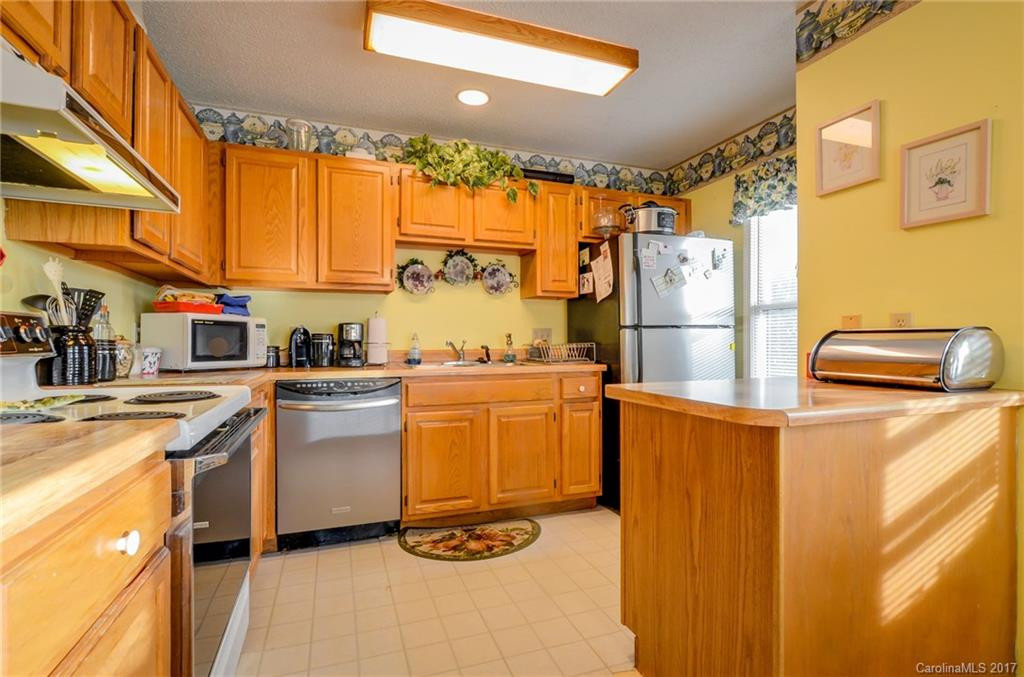 28 Trillium Court #B - Photo 21