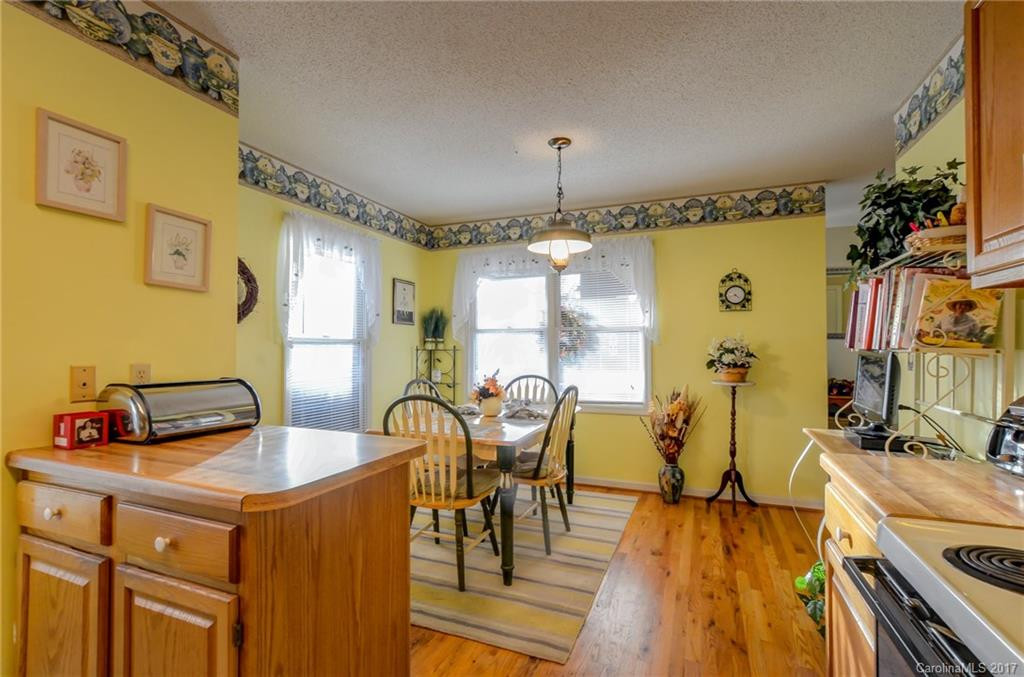 28 Trillium Court #B - Photo 9
