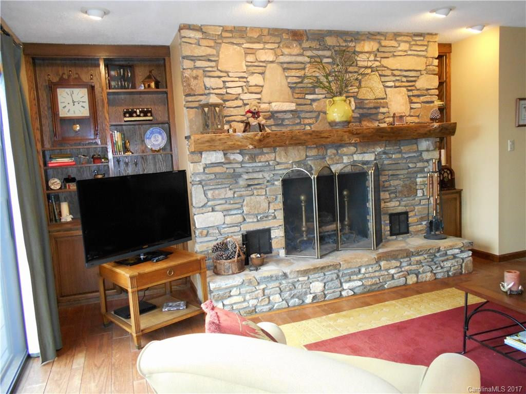 245 Southerland Road - Photo 3