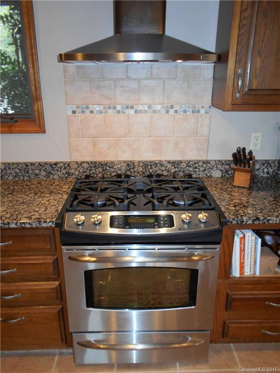 245 Southerland Road - Photo 5