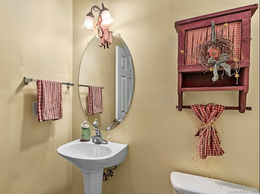 413 Wildbriar Road - Photo 14