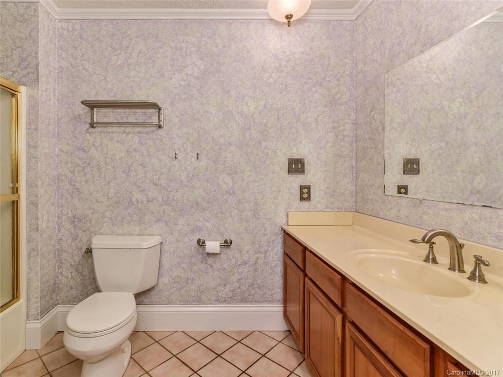 18 Southbrook Drive - Photo 11