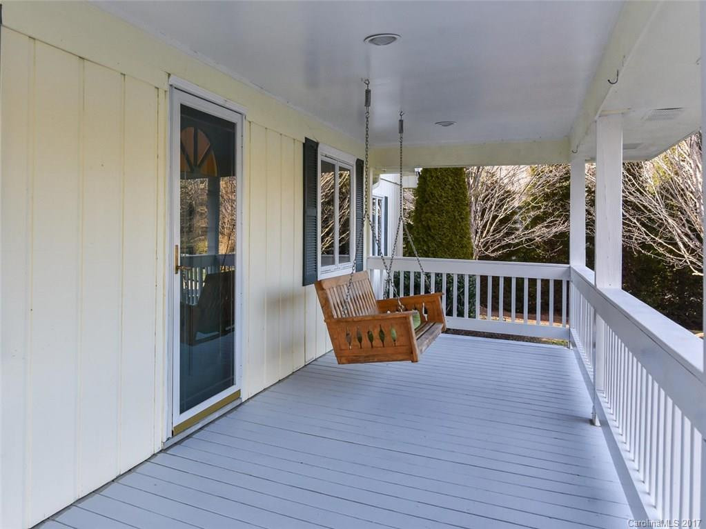 18 Southbrook Drive - Photo 3
