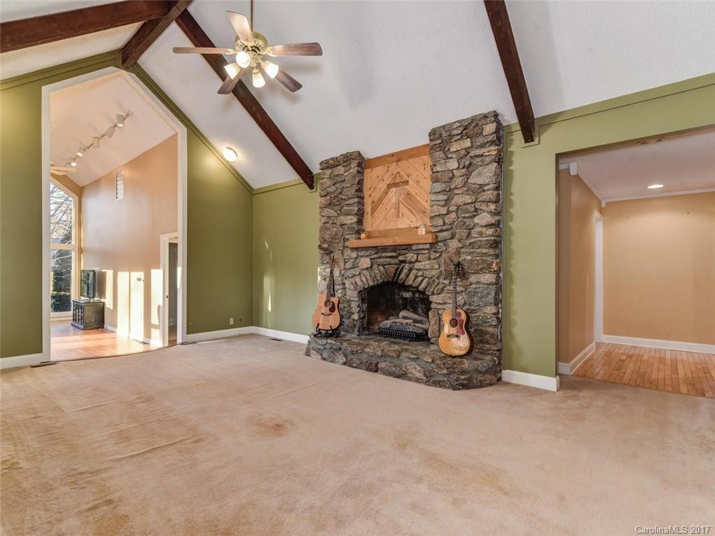18 Southbrook Drive - Photo 5