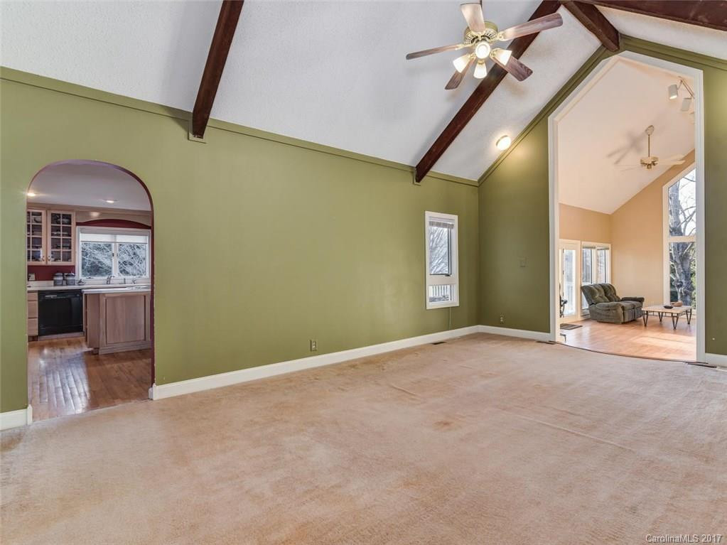 18 Southbrook Drive - Photo 6