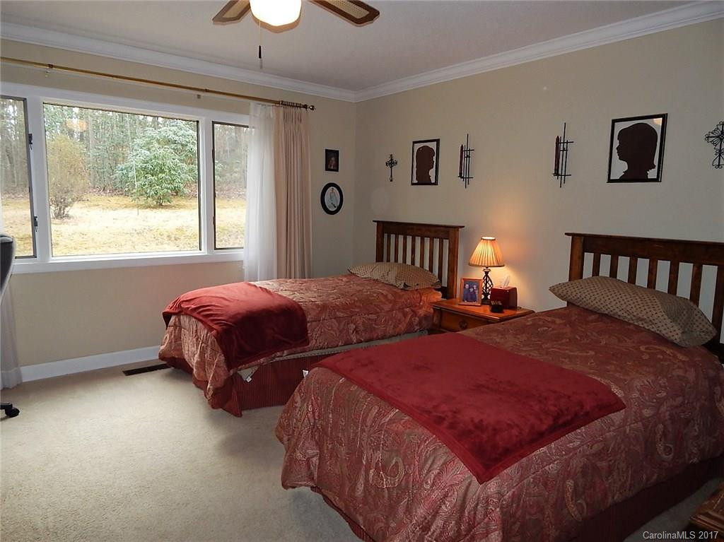 125 Cardinal Drive - Photo 9