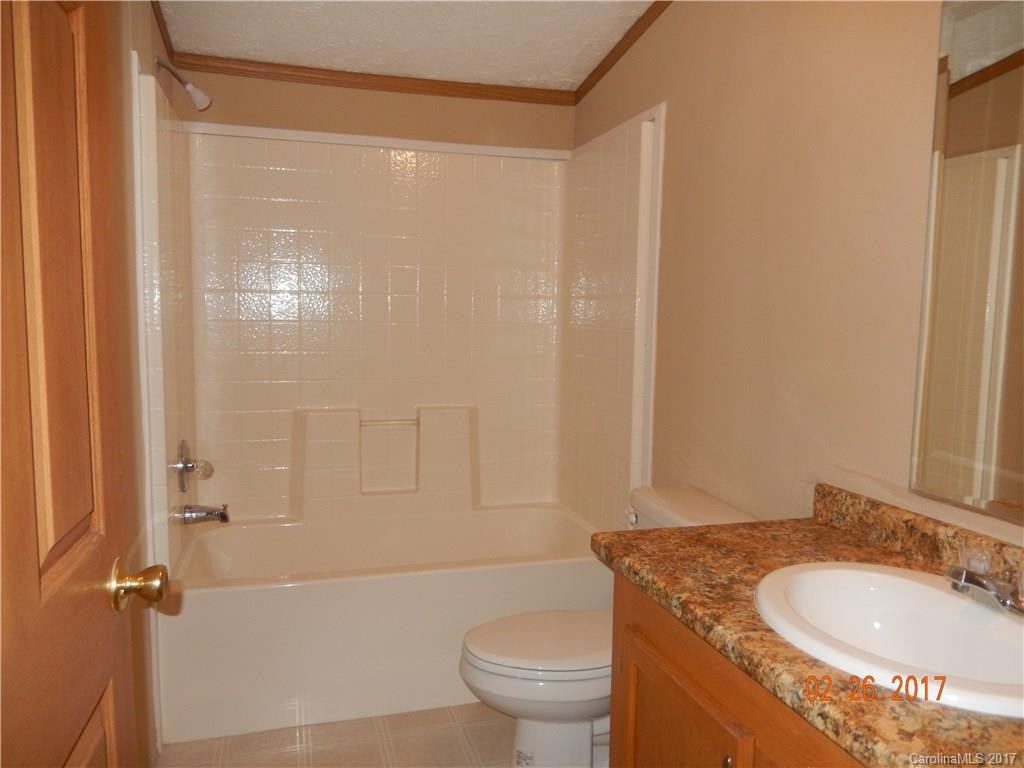 28 Motts Drive - Photo 12