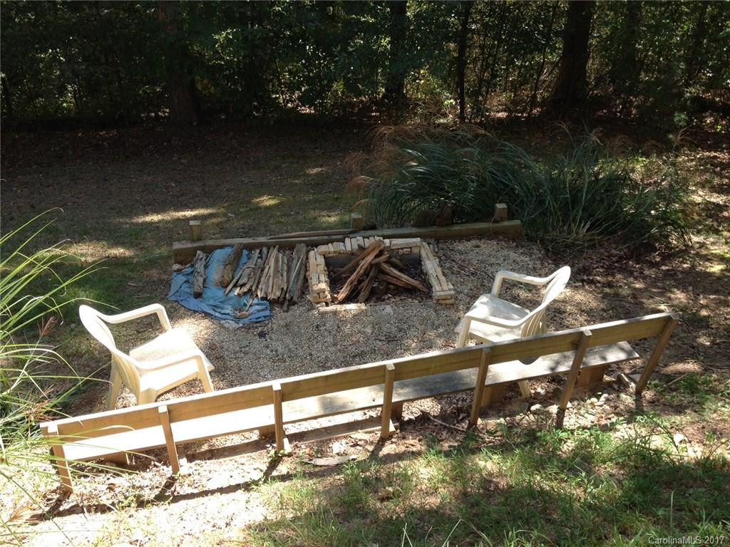 11 Glen Cove Drive - Photo 2