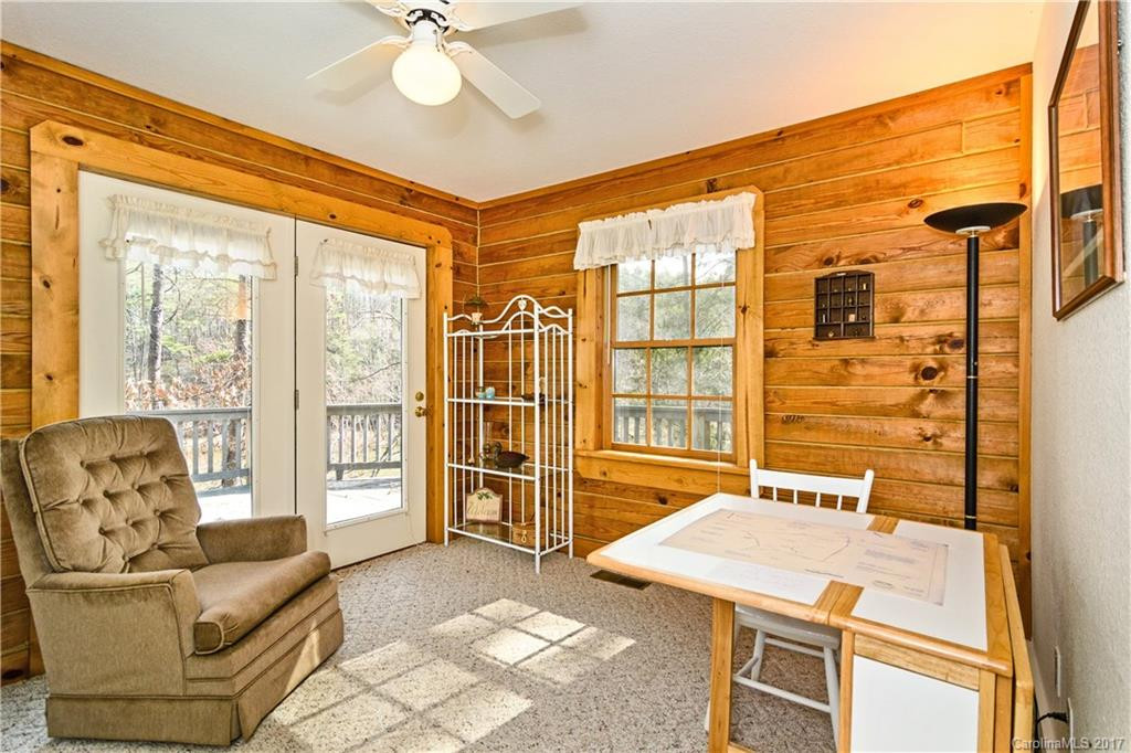 1800 Lake Adger Parkway - Photo 11
