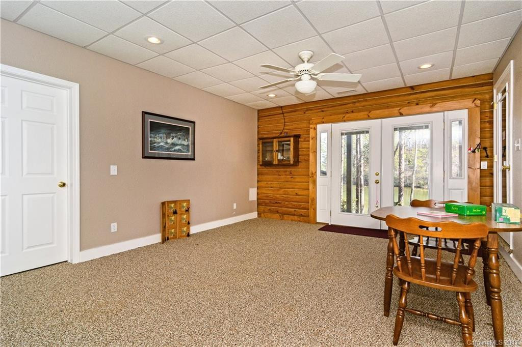 1800 Lake Adger Parkway - Photo 13