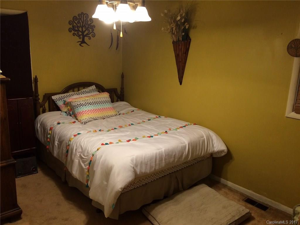 9 White Oak Road - Photo 7