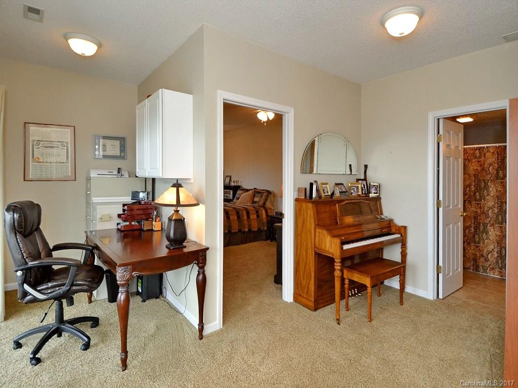 78 Pond View Drive - Photo 13