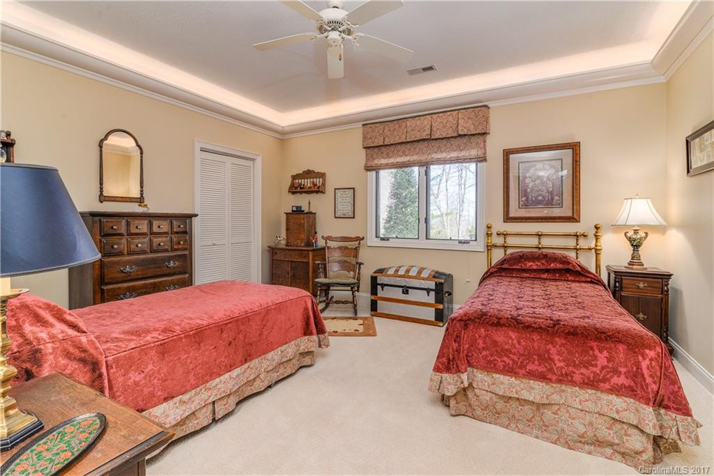 104 Woodglen Court - Photo 14