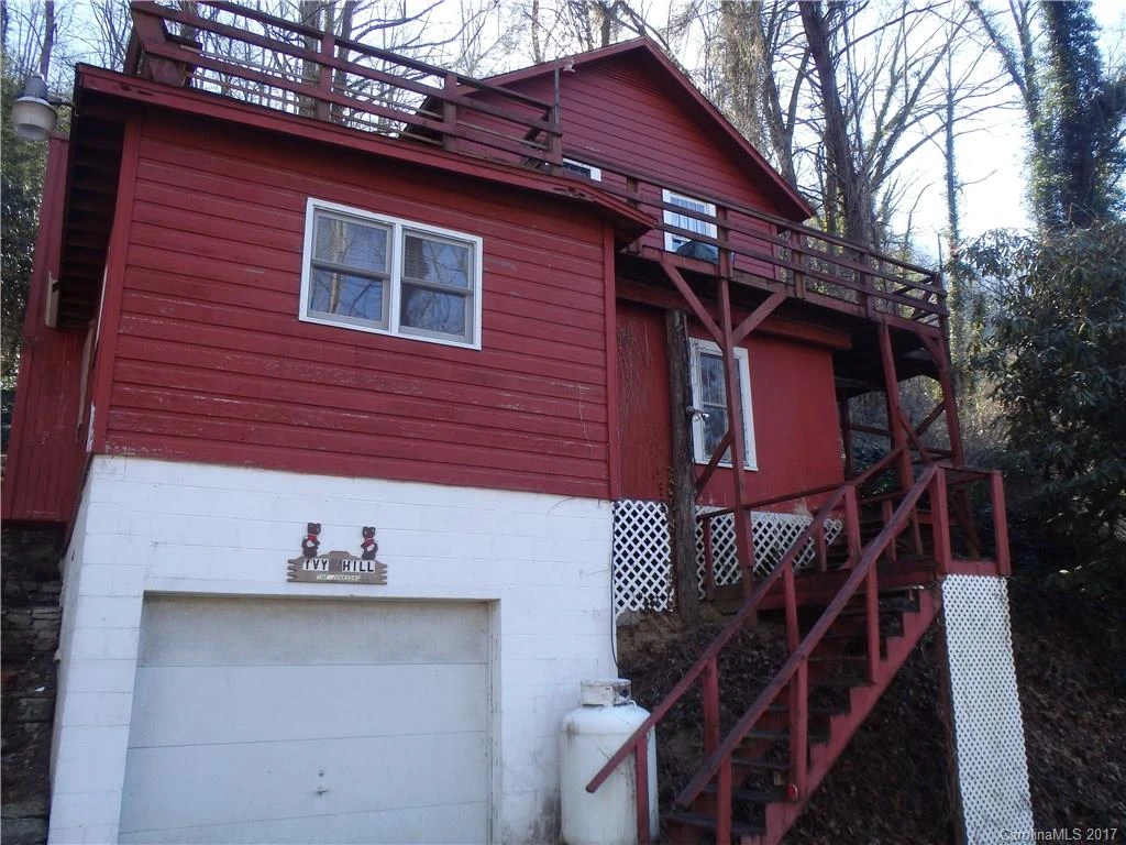 116 Lower Bat Cave Drive