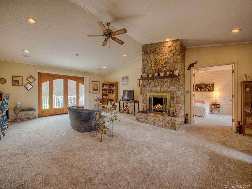 163 Clellie View Drive - Photo 8