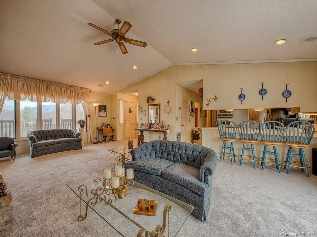 163 Clellie View Drive - Photo 10