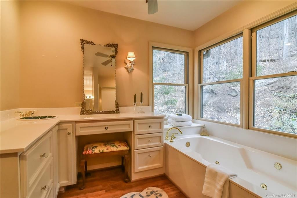 364 Lynn Cove Road - Photo 10