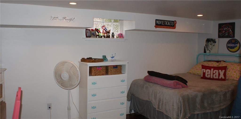 2009 Upper Ridgewood Boulevard - Photo 22