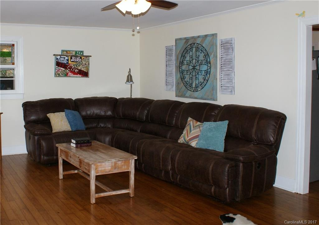 2009 Upper Ridgewood Boulevard - Photo 4