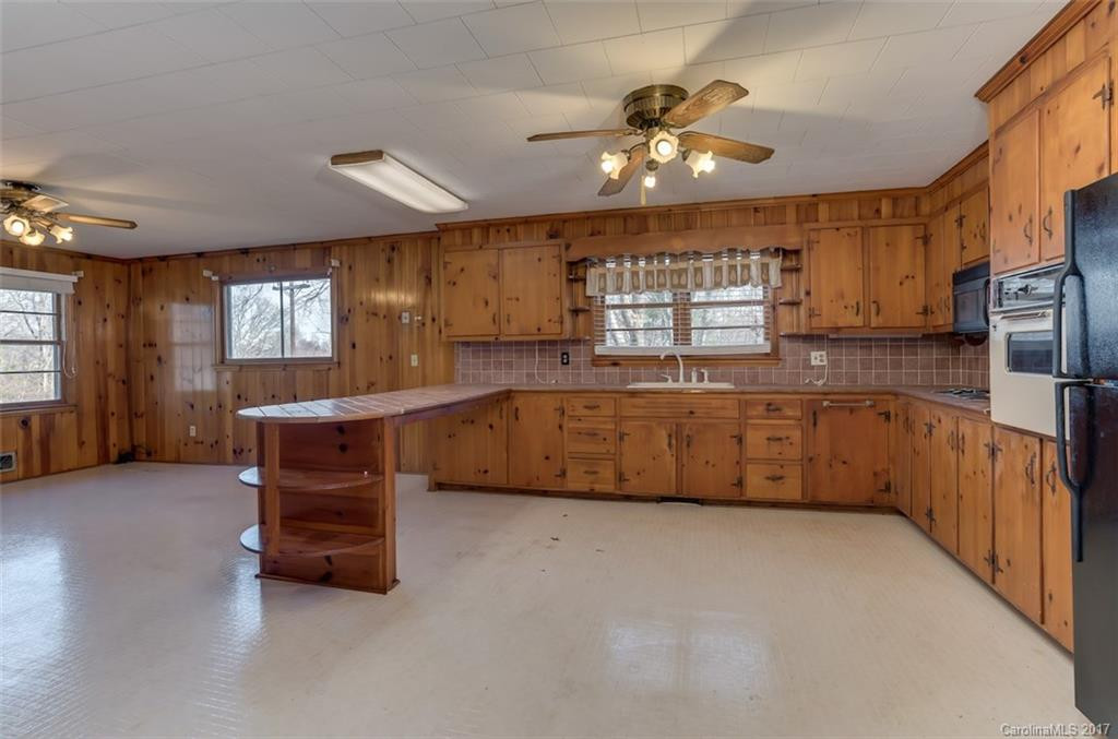 143 Power Street - Photo 3