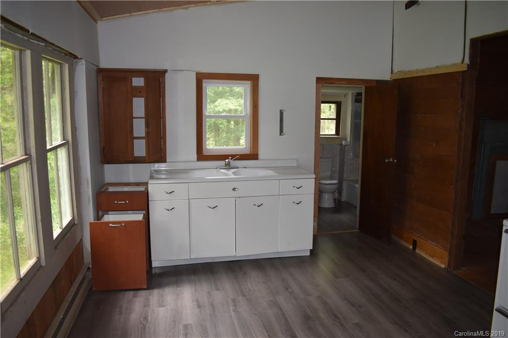 10 Snow Hill Drive - Photo 13