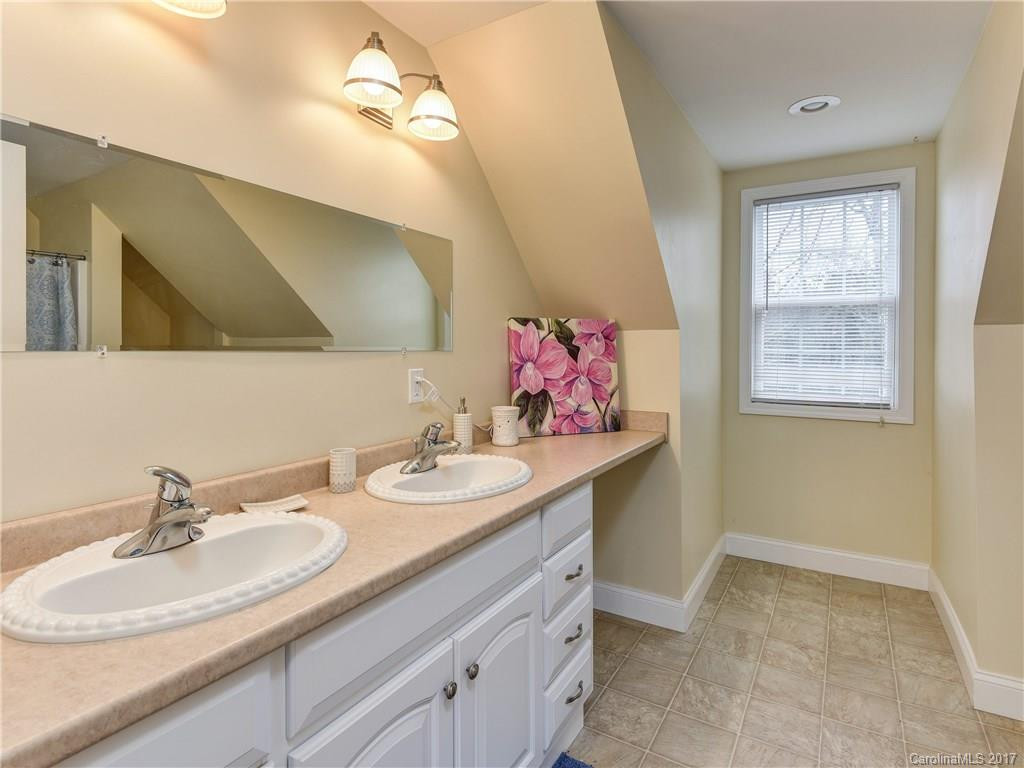 5 Whispering Oaks Drive - Photo 20