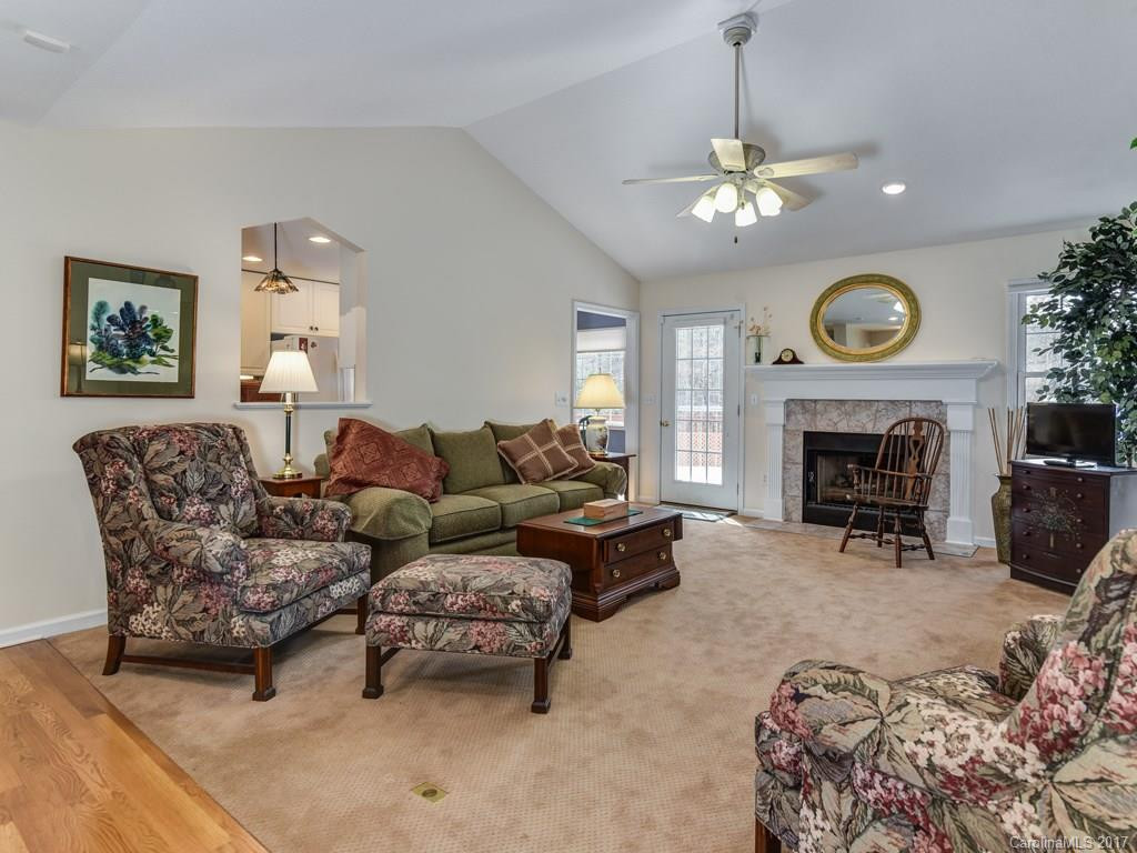 103 Arrowood Lane #12 - Photo 4
