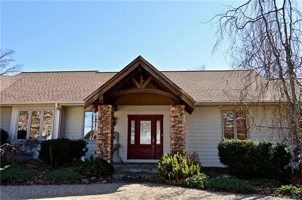41 Crowningway Drive