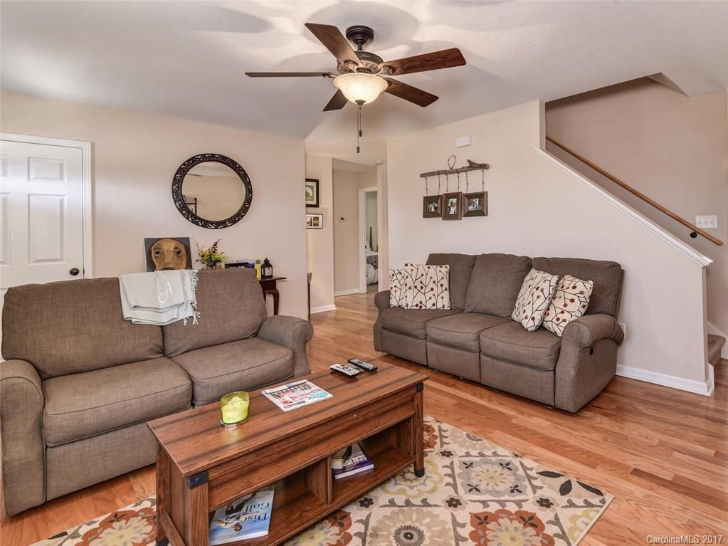 15 Pinnacle Valley Drive - Photo 5