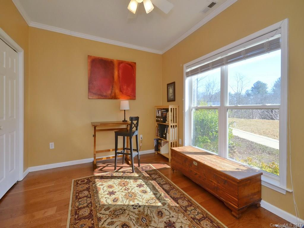 703 Villas Court #703 - Photo 11