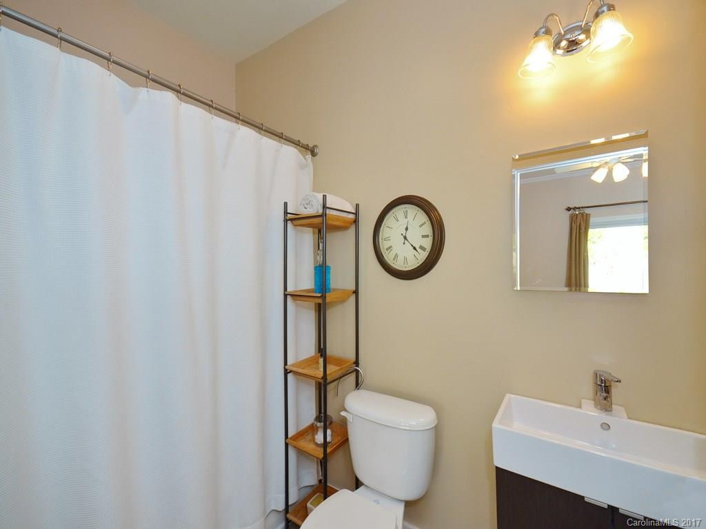 703 Villas Court #703 - Photo 10