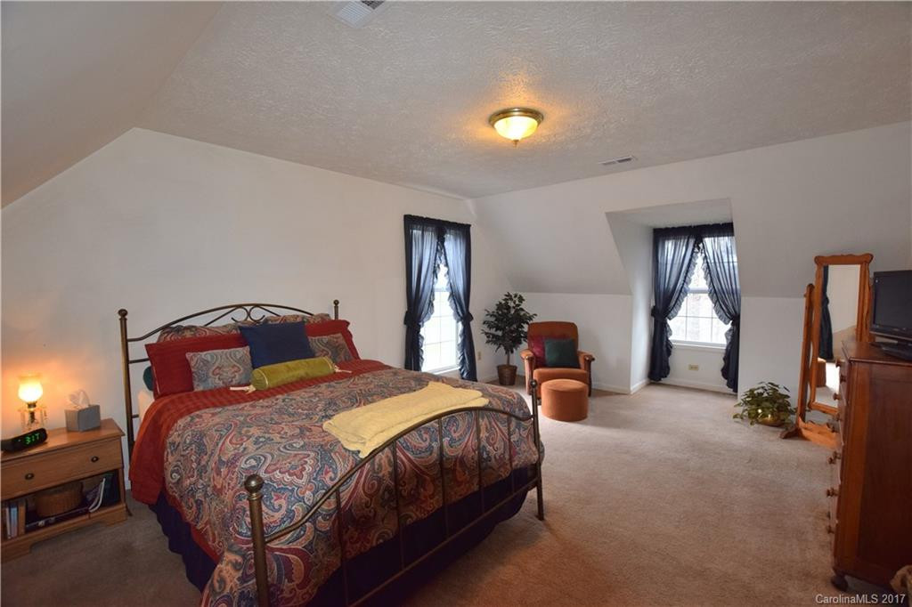 651 Flint Hill Road - Photo 7