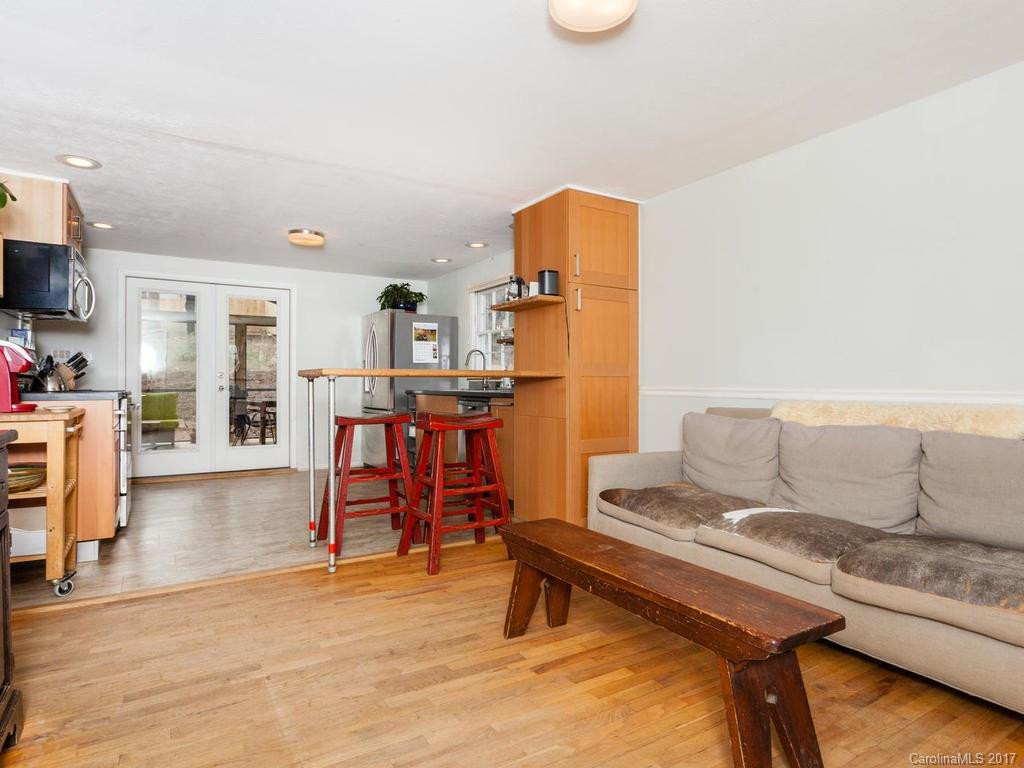 18 Oregon Avenue - Photo 5