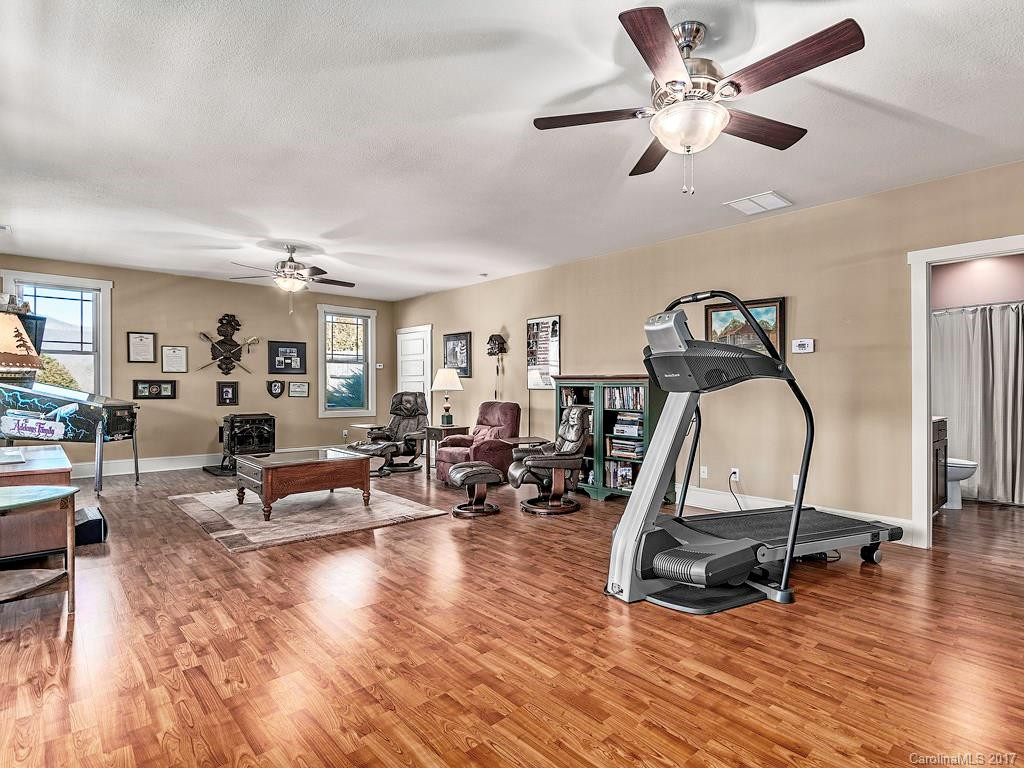 25 Lauren Lane - Photo 20
