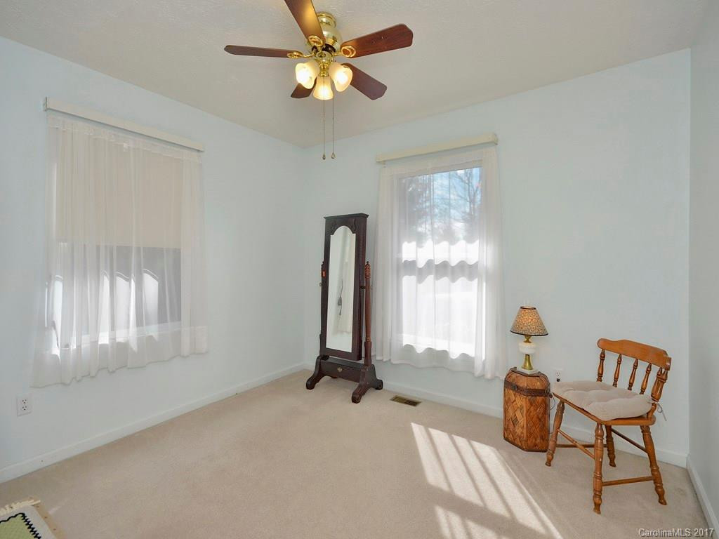 300 Circle Top Drive - Photo 20