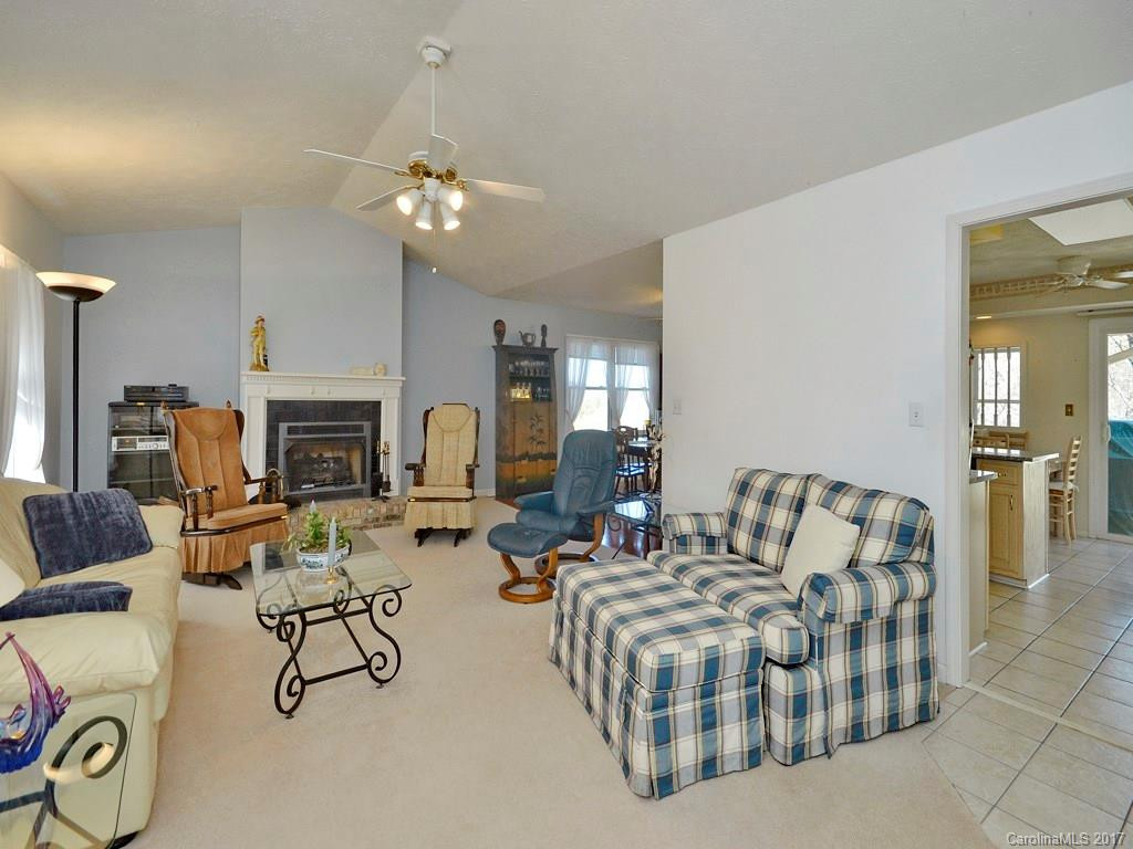 300 Circle Top Drive - Photo 7
