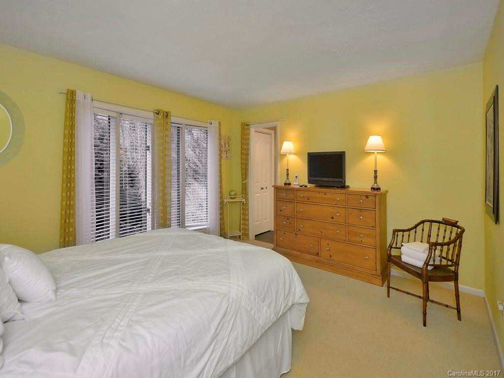 101 Mary Place - Photo 14