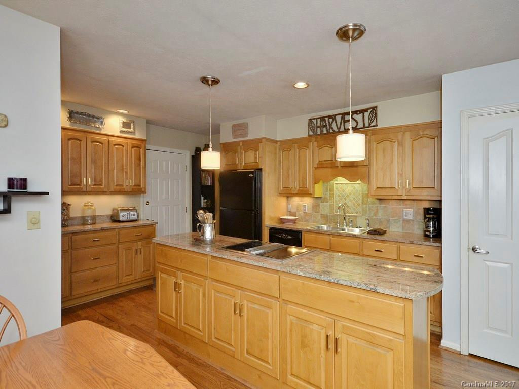 101 Mary Place - Photo 9