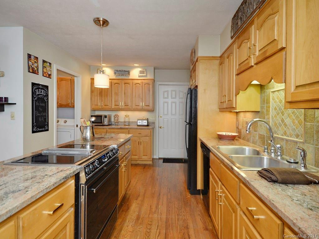 101 Mary Place - Photo 10