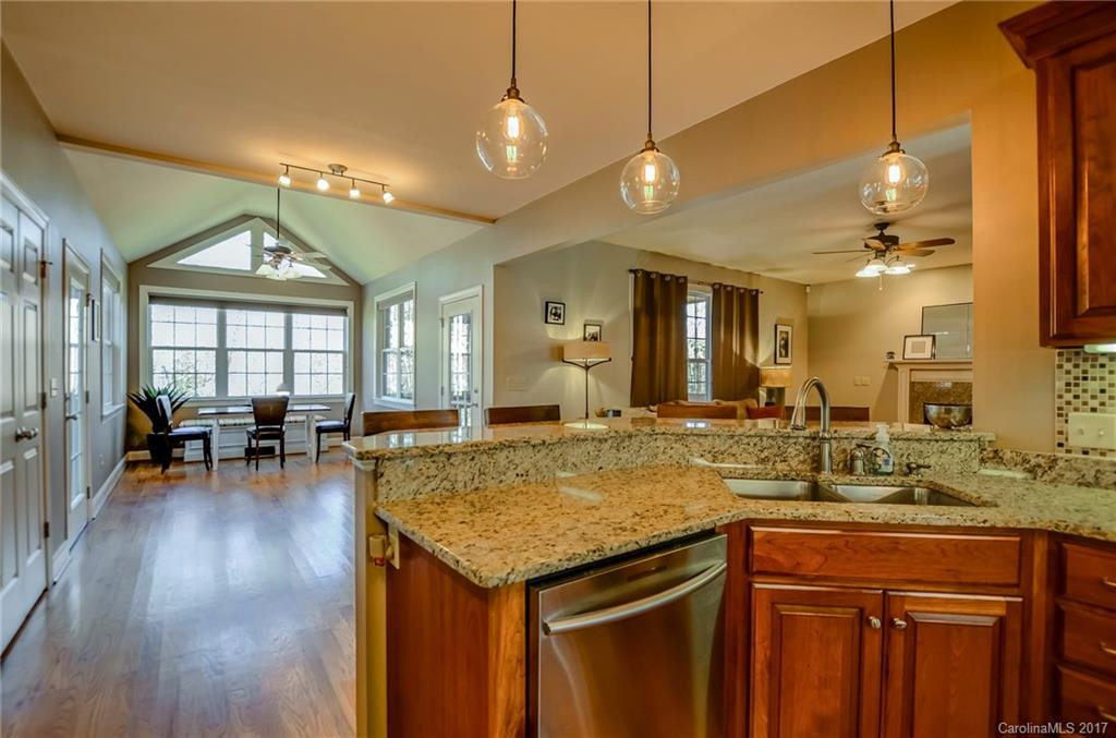 34 Lark Hill Drive #14 - Photo 8
