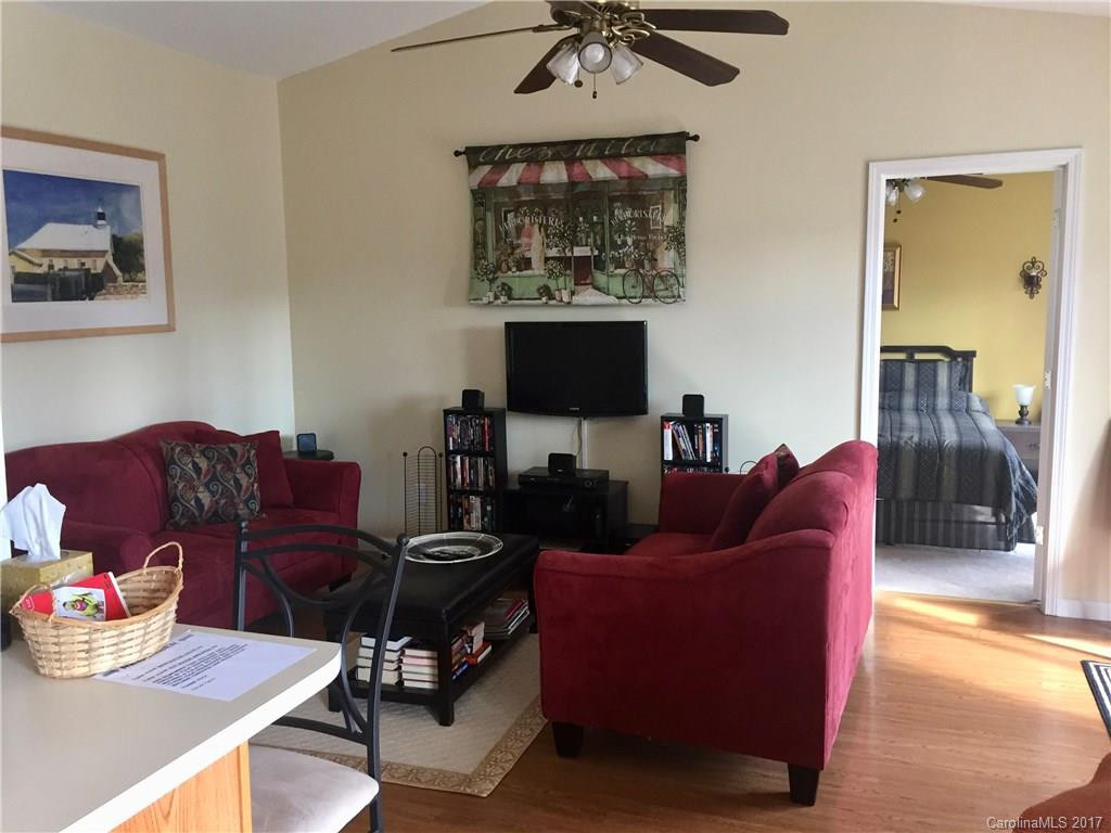 565 MayApple Lane - Photo 2