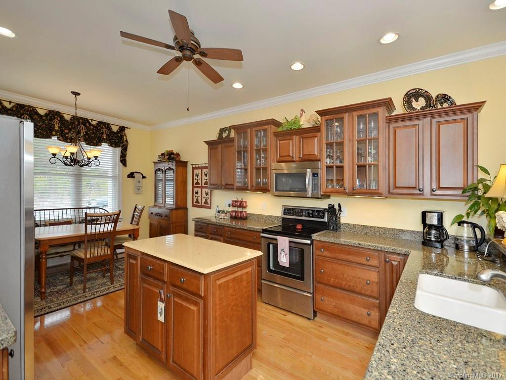 185 Ashefield Court - Photo 11