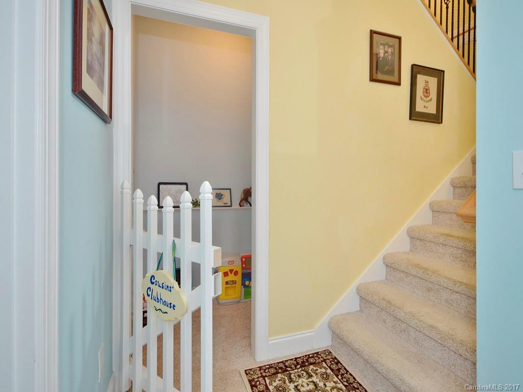 185 Ashefield Court - Photo 16