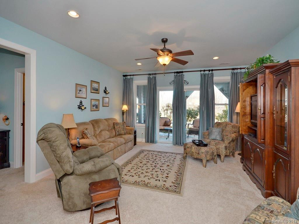 185 Ashefield Court - Photo 17