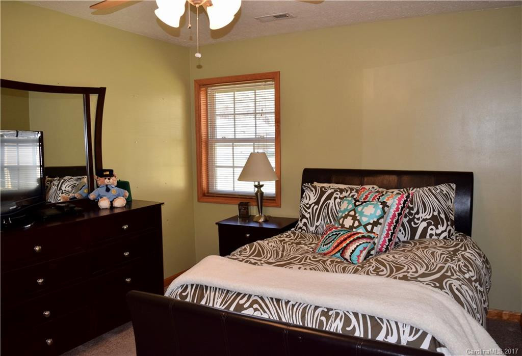 114 Pasco Loop - Photo 14