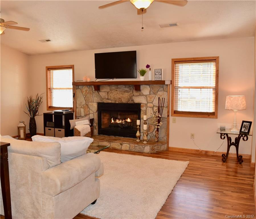 114 Pasco Loop - Photo 4