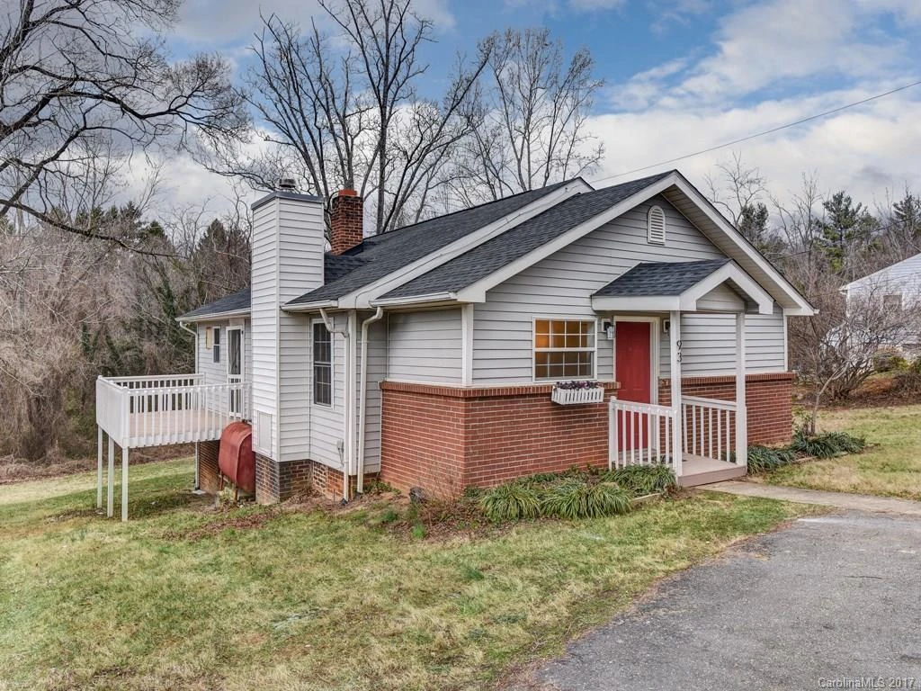 93 Wanoca Avenue
